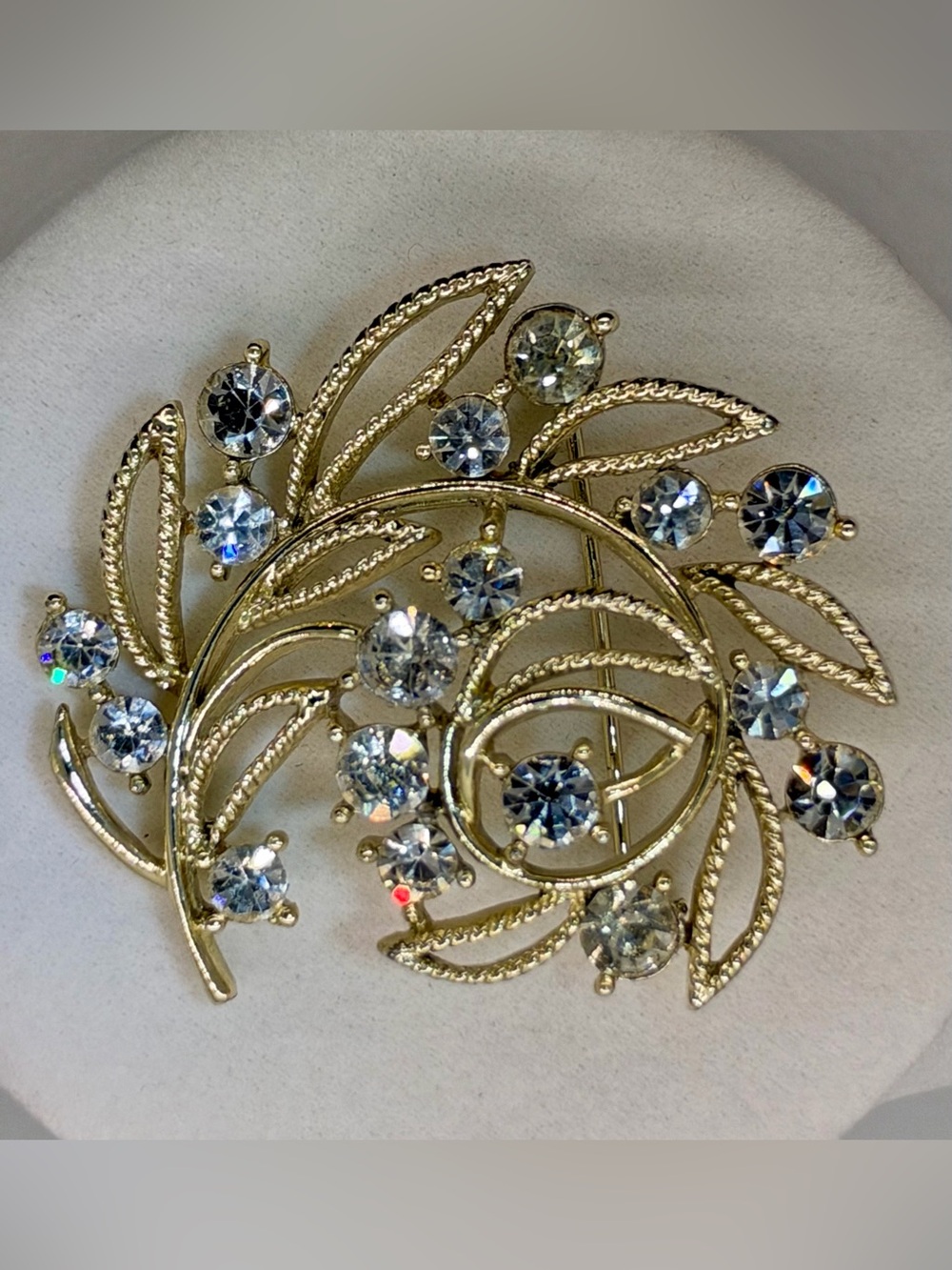 Clear Lisner Rhinestone Brooch Leaf Spray